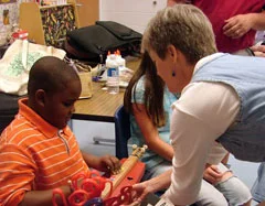 Picture of Lorinda Jones teaching